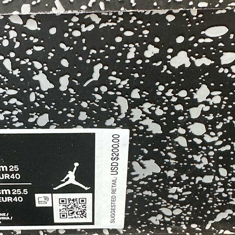 Nike Air Jordan 4 Retro Military Black Sneakers - Picture 7 of 9